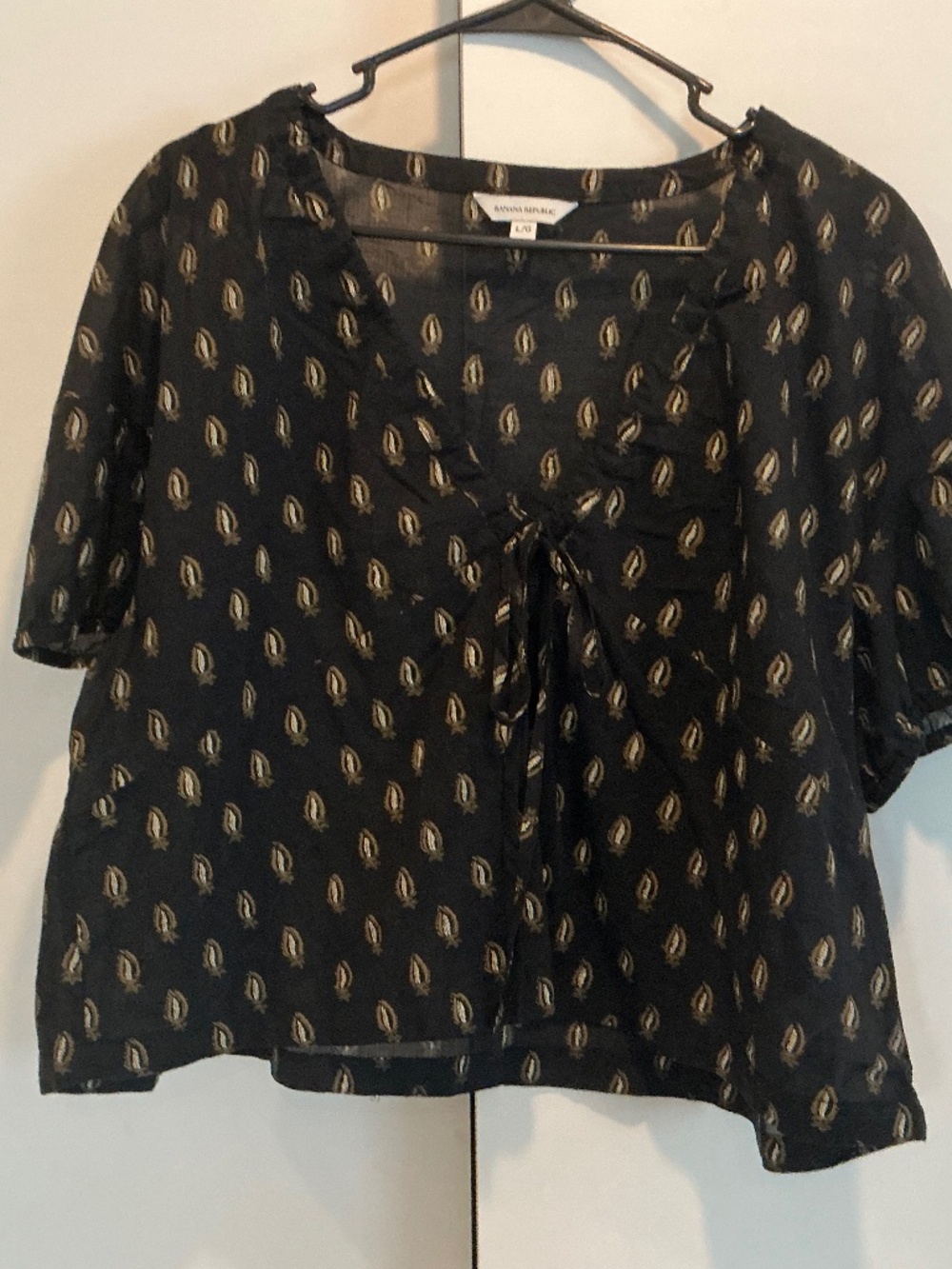 Banana Republic Navy Paisley Top - Size Large